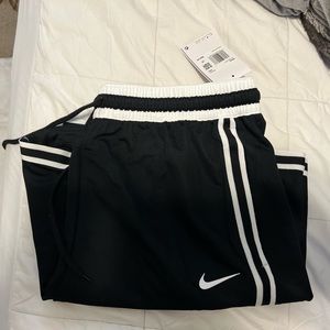 "Nike Men's Basketball Shorts: Slam Dunk Style and Comfort!"